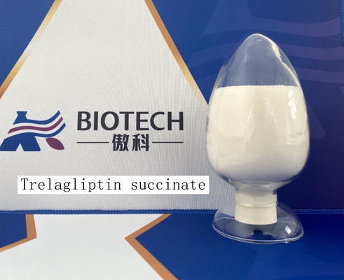 Succcinato 1029877-94-8 de Trelagliptin blanco al casi polvo cristalino blanco C22H26FN5O6
