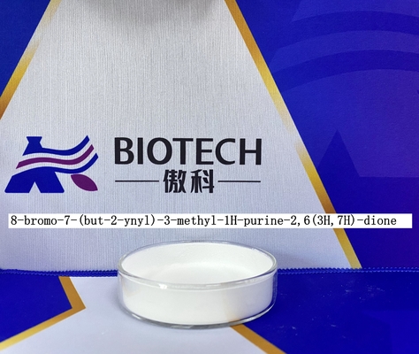 Intermedios 8-Bromo-3-methyl-3,7-dihydropurine-2,6-dione CAS No de los APIs. 93703-24-3 polvo grisáceo el 99%